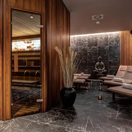 Park Hotel